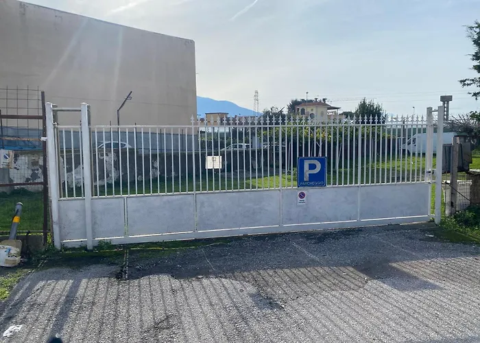 فندق مبيت وإفطار H Ruiins بومبيي