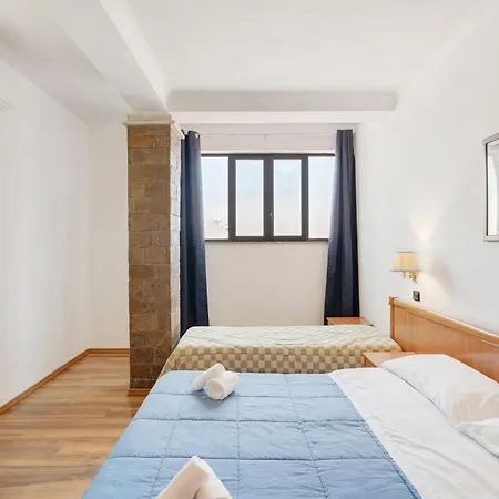 Aparthotel H Pompeii Ruiins 3*