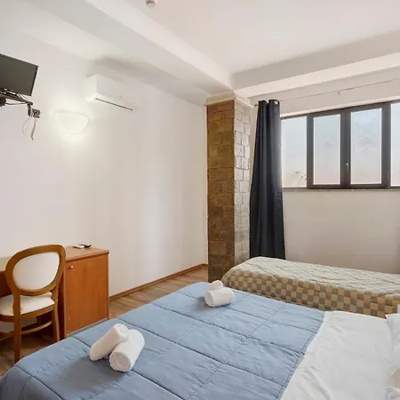 Aparthotel H Pompeii Ruiins 3*