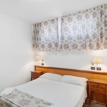 H Pompeii Ruiins 3* Torre Annunziata