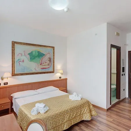 H Pompeii Ruiins Aparthotel 3*