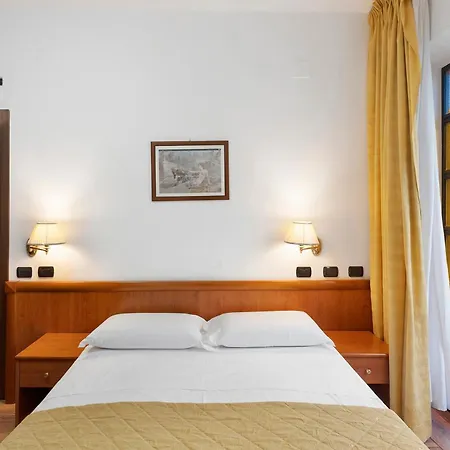 H Pompeii Ruiins Aparthotel 3*